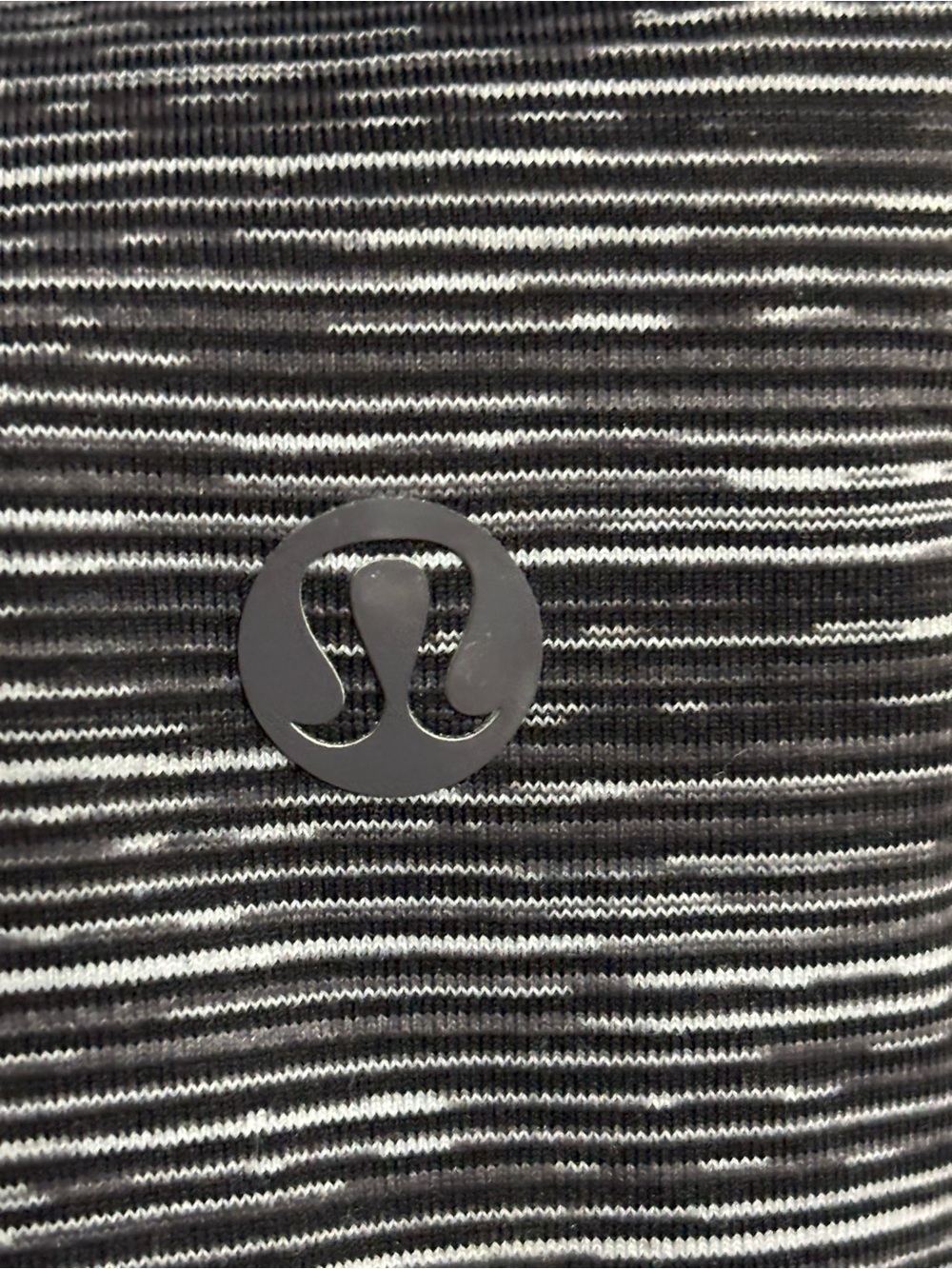 Lululemon Luxtreme Pants Sz 8 Black stripes - Picture 8 of 8